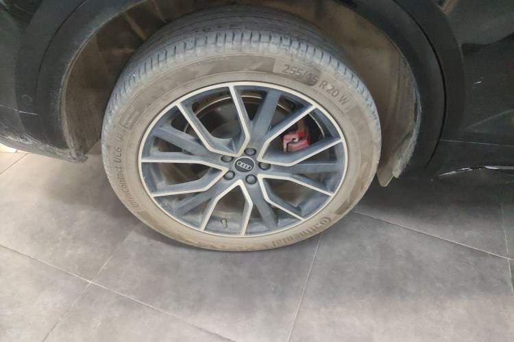 Used Audi Q5L 2025 quattro 45th Anniversary Edition 45 TFSI Luxury Dynamic Model Right Rear Wheel Hub