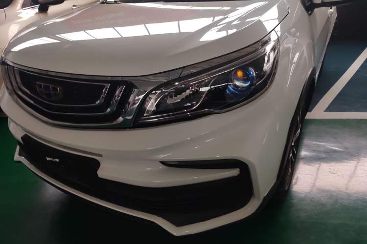 Used Geely Auto Vision X3 2020 1.5L CVT Elite Edition Left Front Headlight