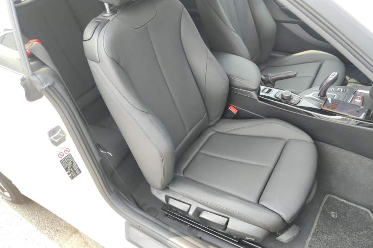 Used BMW 2 Series 2018 220i Convertible Coupe Sports Design Package