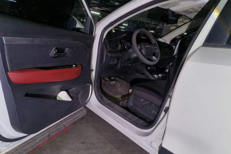 Used Haval H2s 2017 Red-Label 1.5T Dual-Clutch Elite Model