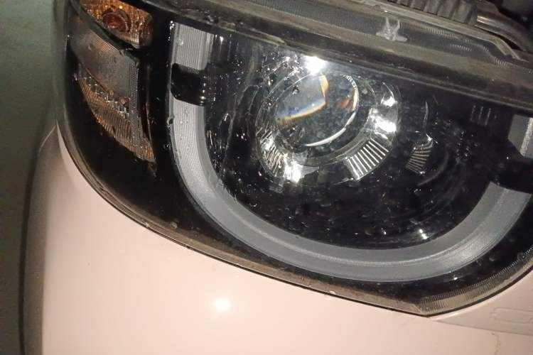 Used Chery QQ Ice Cream 2022 120km Conical Shape Lithium Iron Phosphate
