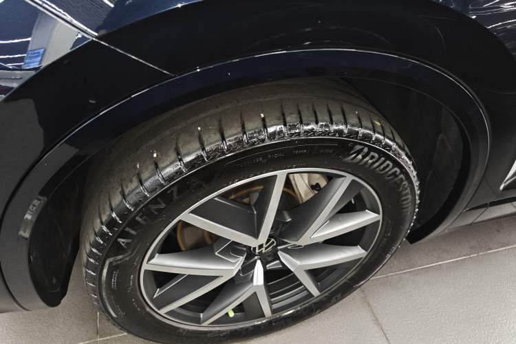 Used Volkswagen Touareg 2022 3.0 TSI Prestige Edition Classic Sport Package Exterior 4