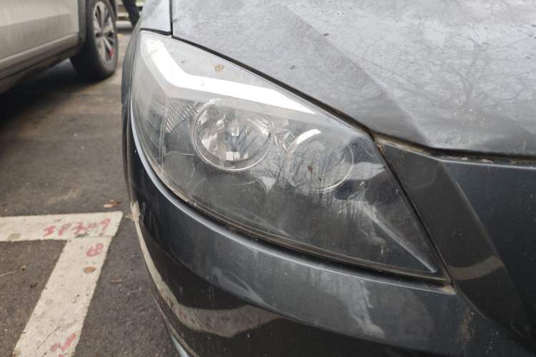 Used Haima Fumei 2011 1.6L Manual Luxury Edition Right Front Headlight