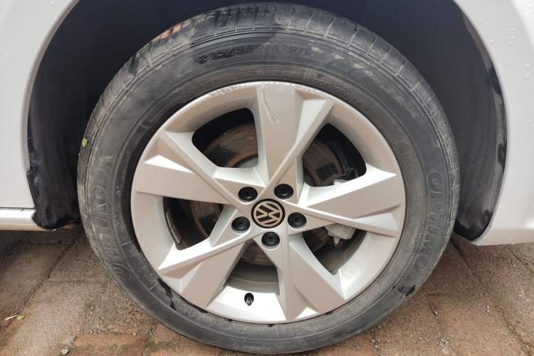 Used Volkswagen Bora 2014 1.6L Automatic Comfort Model Exterior 4