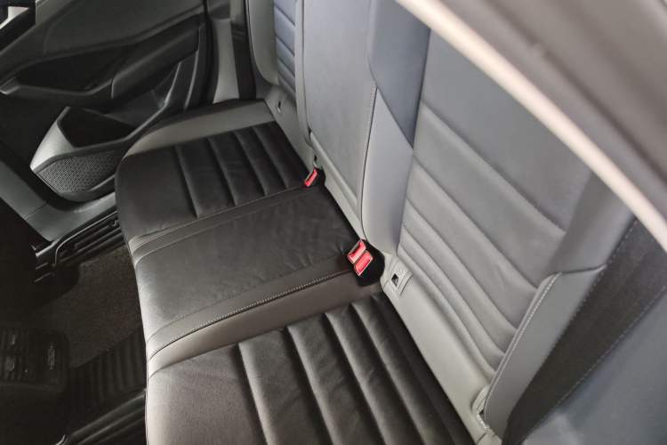 Used Volkswagen Sagitar 2021 280TSI DSG Excellence Edition Left Rear Seat