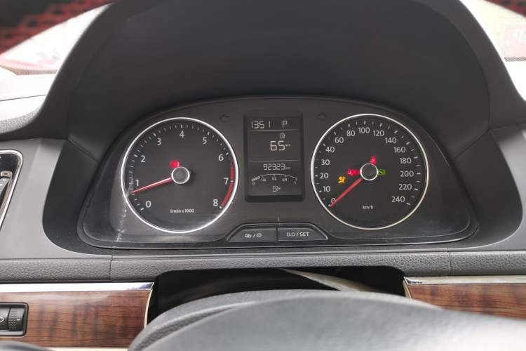 Used Volkswagen Lavida 2013 1.6L Automatic Luxury Edition