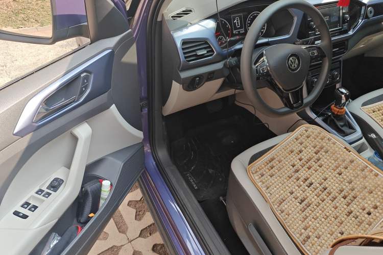 Used Volkswagen T-Cross 2019 1.5L Automatic Comfort Edition Driver Seat