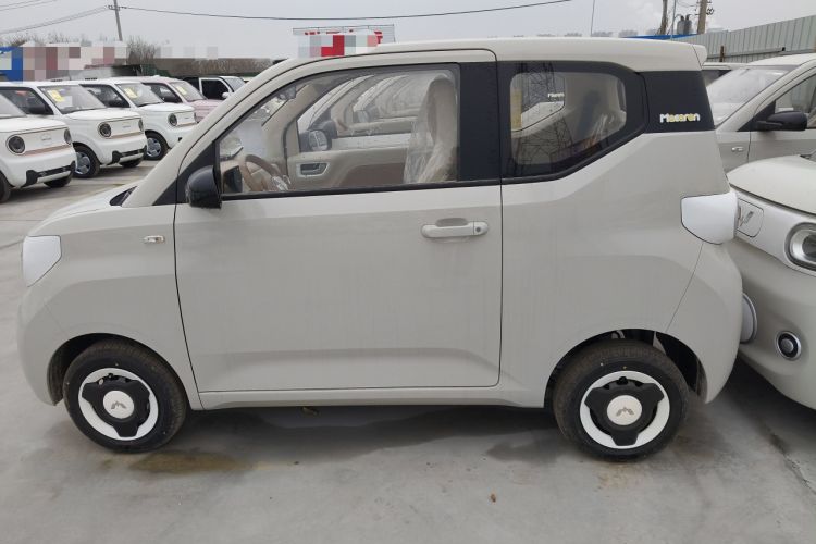 Used Wuling Hongguang MINIEV 2024 3rd Generation 215km Youth Edition
