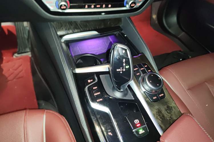 Used BMW 5 Series 2022 525Li M Sport Package Gear Lever