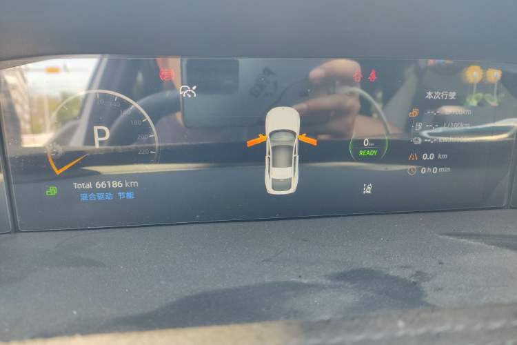 Used Changan UNI-V iDD 2024 Blue Whale Smart Electric iDD 136km ZhiKu Model
