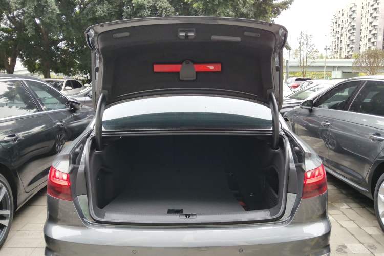 Used Audi A4L 2022 40 TFSI Fashion Dynamic Model
