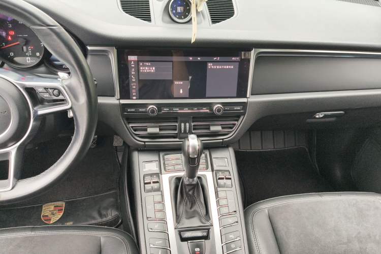 Used Porsche Macan 2018 Macan 2.0T Audio And AC Panel