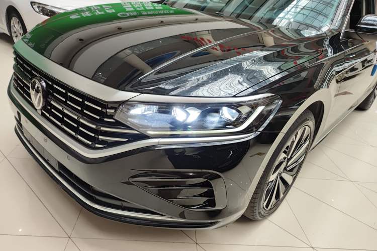 Used Volkswagen Passat 2023 Revised 330TSI Elite Edition Left Front Headlight