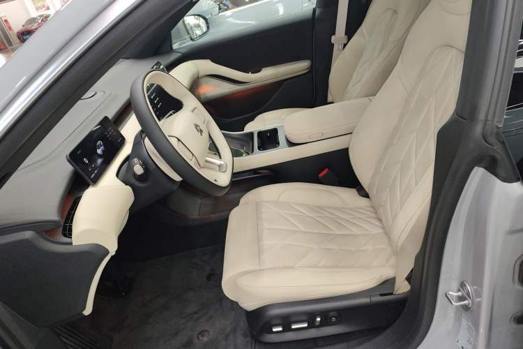 Used Nio ET5T 2025 75 kWh Touring
