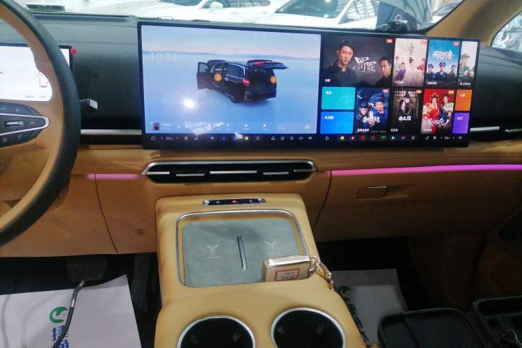 Used VOYAH Dream 2025 PHEV Four-Wheel Drive Excellence Kunpeng Edition