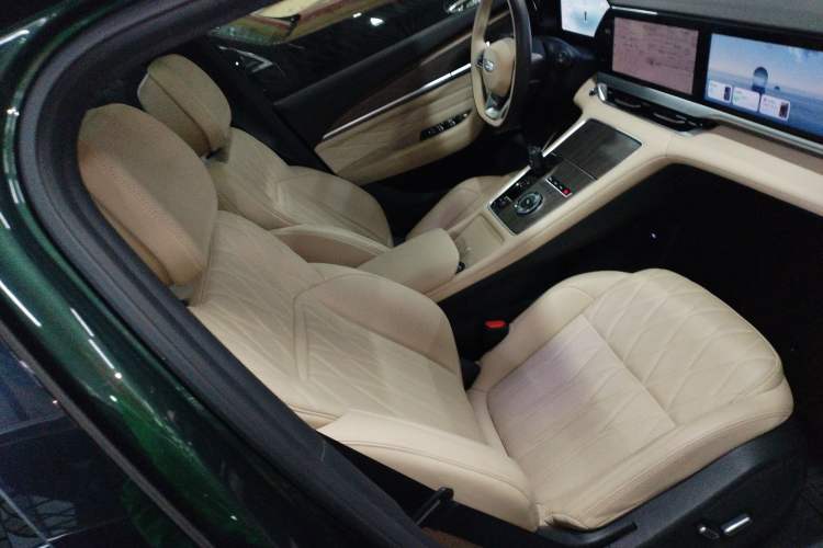 Used Geely Auto Monjaro L 2025 Dongfang Yao 2.0TD Automatic All-Wheel-Drive Wangyue Edition