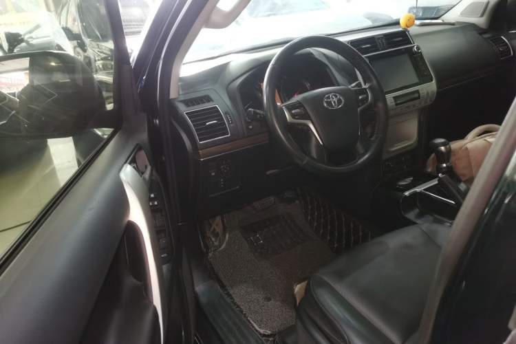 Used Toyota Prado 2018 3.5L Automatic TX-L Driver Seat