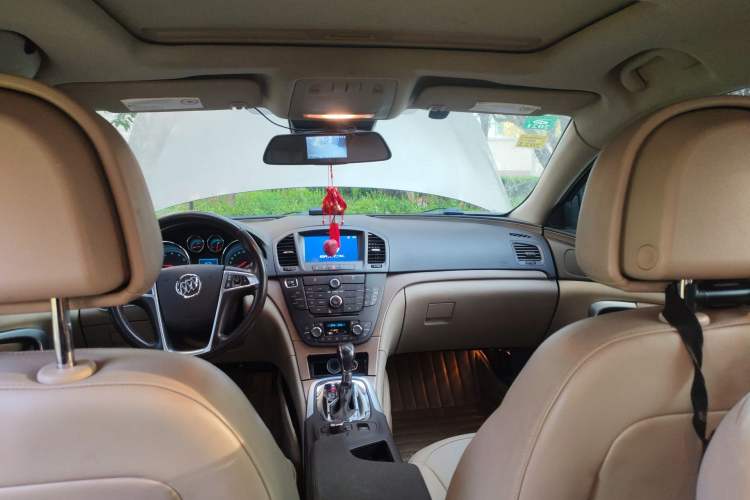 Used Buick Regal 2012 2.4L SIDI Flagship Edition Headliner