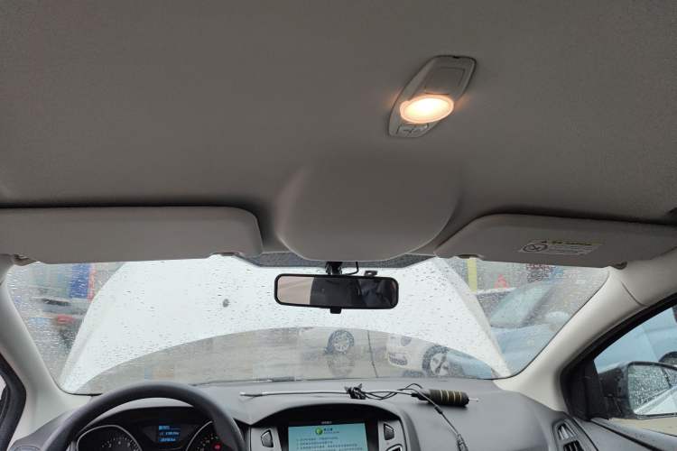 Used Ford Focus 2017 Hatchback 1.6L Automatic Comfort Plus SmartDrive Edition
