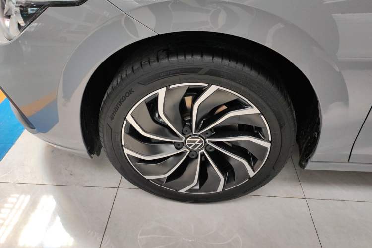 Used Volkswagen Golf 2021 280TSI DSG Pro Left Front Wheel Hub