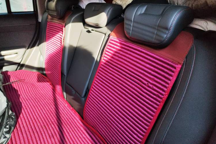 Used JETOUR Traveler 2023 2.0T All-Wheel-Drive CrossPRO Interior 4