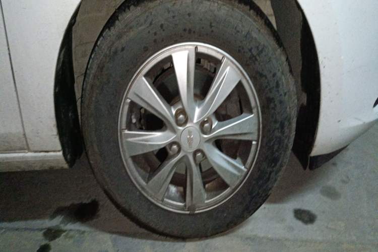 Used Chevrolet Sail 2015 Sail 3 1.5L Manual with Ideal Sunroof Edition