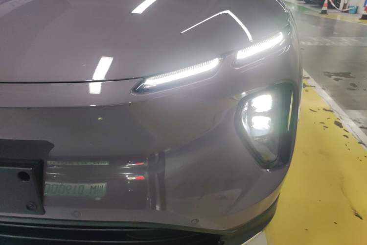 Used Nio EC6 2023 75 kWh Left Front Headlight