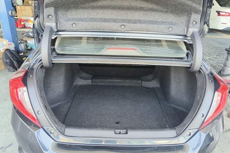 Used Honda Civic 2016 180TURBO CVT Comfort Version