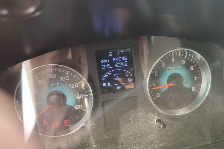 Used Jinbei New Hiace S 2018 1.6L Business Edition DLCG16 Odometer Close Up