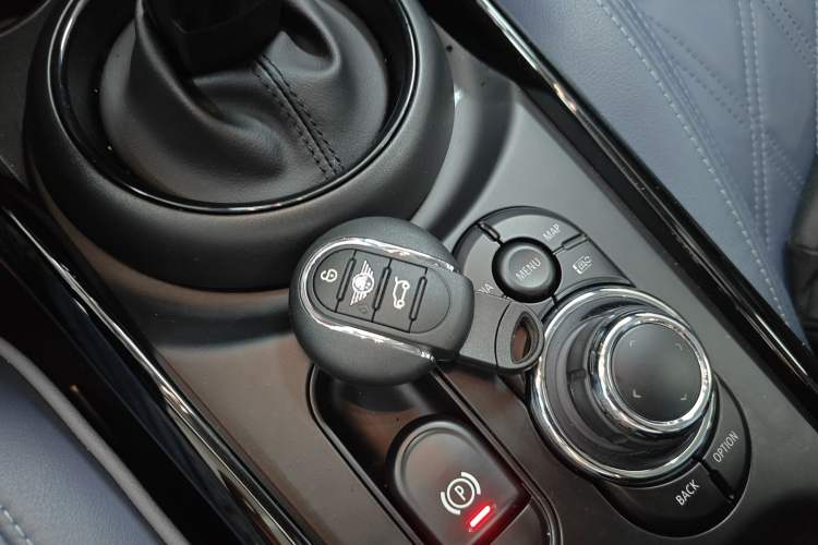 Used MINI Clubman 2022 Facelift 1.5T COOPER Connoisseur
