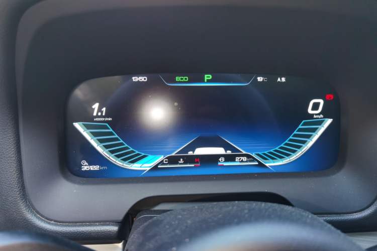 Used BYD Tang 2019 2.0T Automatic SmartConnect Luxury 7-Seater China VI Standard