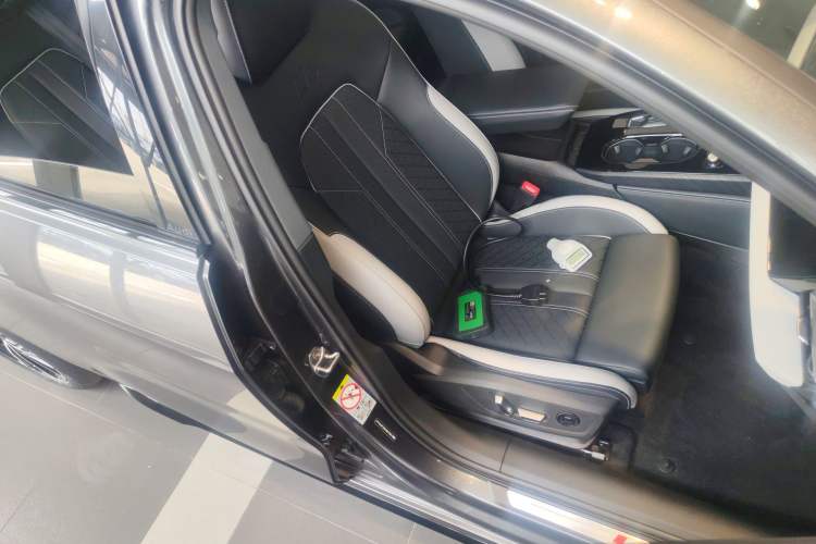 Used Audi A5L 2026 2.0T Sport Right Front Seat