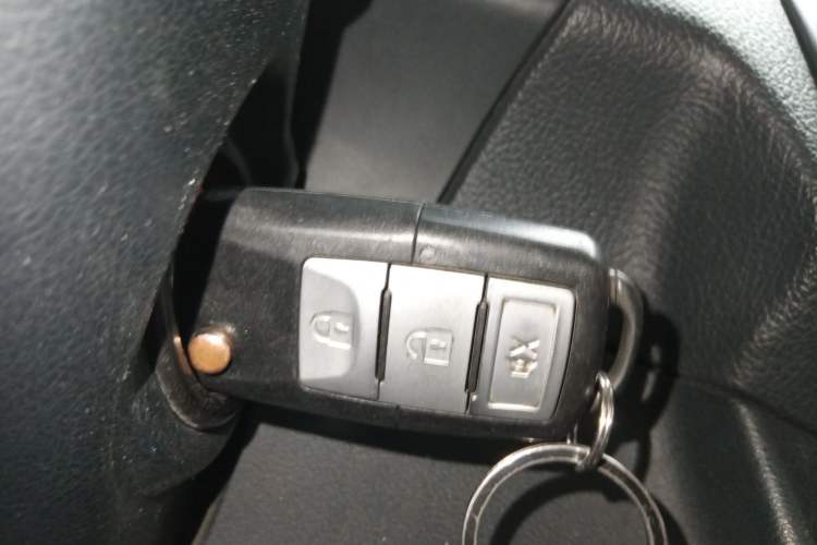 Used Leopaard Q6 2015 2.4L Manual Two-Wheel-Drive Elite Model
