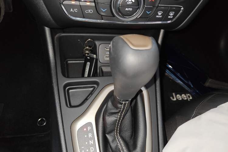 Used Jeep Cherokee 2017 2.4L Leading Smart Edition