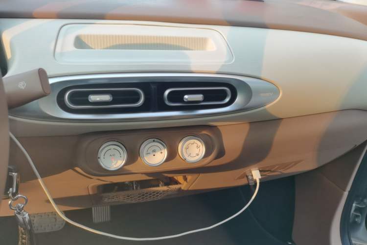 Used Wuling Hongguang MINIEV 2025 Four-Door Version Advanced Edition