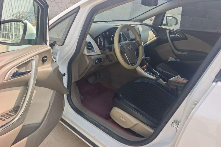 Used Buick GT 2013 GT 1.6L Automatic Fashion Edition
