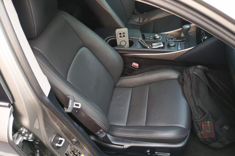 Used Lexus IS 2017 300 FENGSHANG Edition Right Front Seat