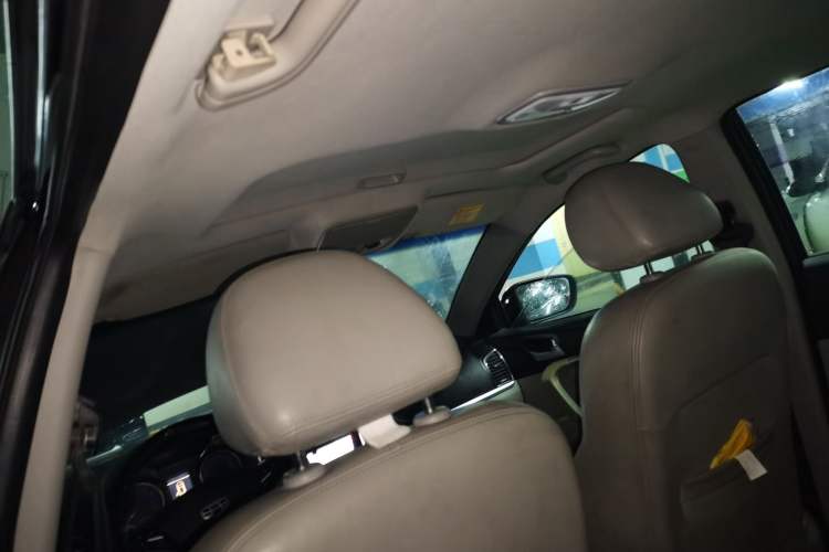 Used Geely Auto Emgrand 2014 Sedan 1.5L CVT Elite Model
