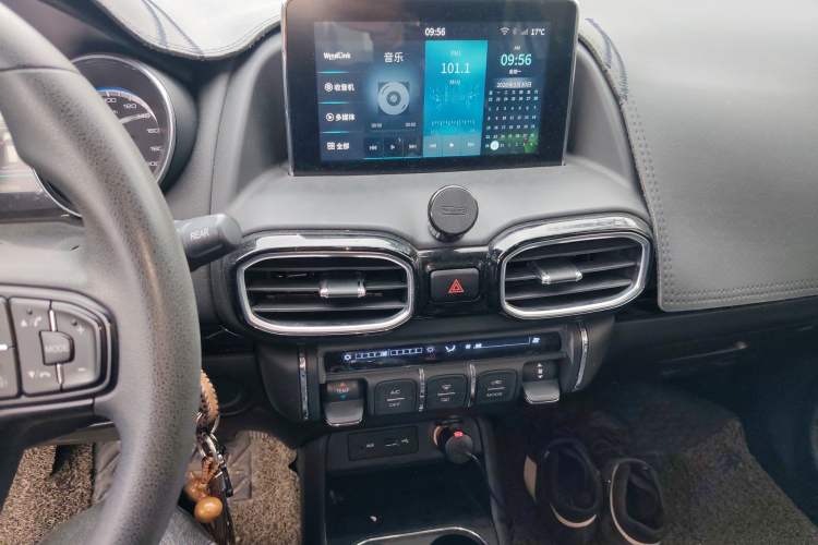 Used Dongfeng Aeolus AX4 2018 1.6L DCT Trendy & Stylish Model with Sunroof Audio And AC Panel