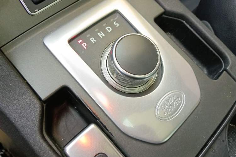 Used Land Rover Discovery 2015 3.0 SC V6 SE