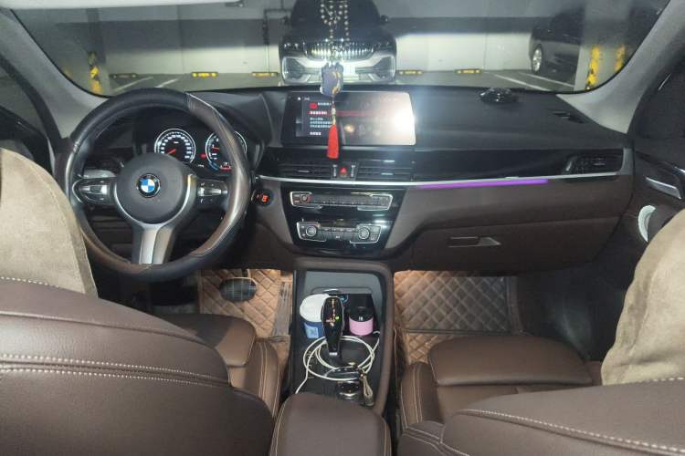 Used BMW X1 2022 sDrive25Li Leading Model Center Console