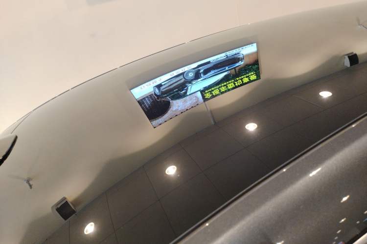 Used Hima Luxeed R7 2026 Model Range-Extending Ultra Roof