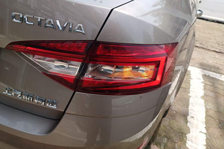 Used Skoda Octavia 2018 TSI280 DSG Luxury Edition
