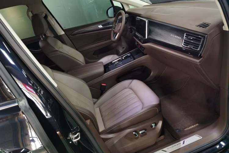 Used Volkswagen Viloran 2023 Revised Version 380TSI Luxury Edition Right Front Seat