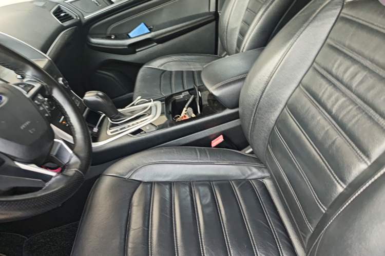 Used Ford Edge 2015 2.0T GTDi 4x4 High-Grade Model Left Front Seat