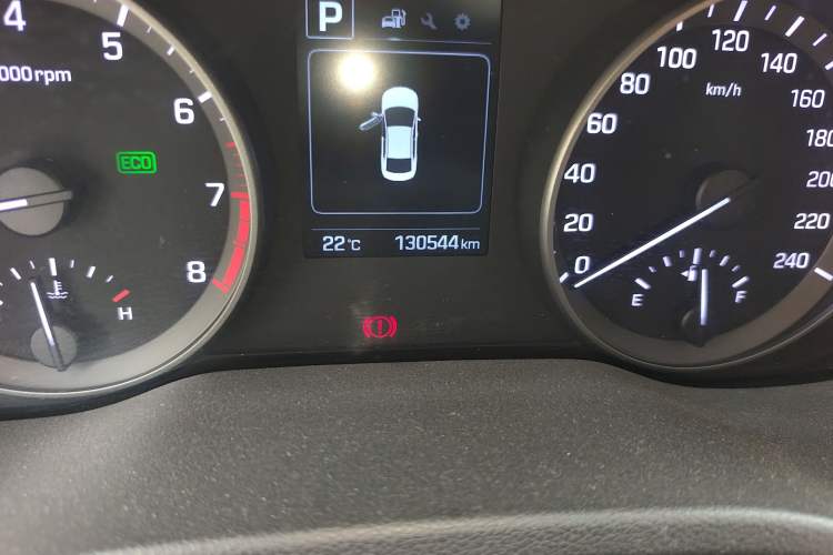 Used Hyundai Elantra (6th Generation / Lingdong) 2016 1.6L Automatic ZhiXuan – Elite Version Odometer Close Up