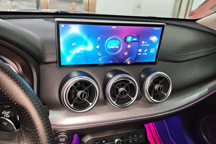 Used Wey VV5 2021 1.5T Two-Wheel Drive Smart Pioneer