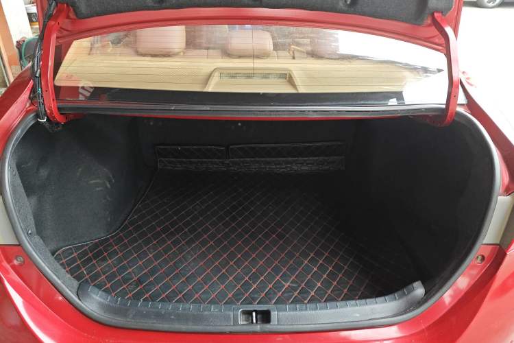 Used Toyota Corolla 2014 1.6L CVT GL-i Trunk