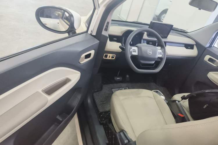 Used Chery QQ Ice Cream 2023 170km Milkshake – Lithium Iron Phosphate Driver Seat
