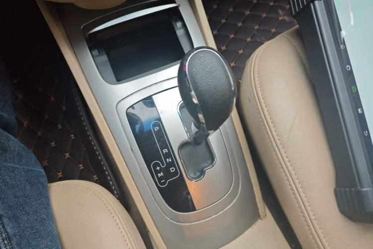 Used Buick Excelle 2013 1.5L Automatic Classic Model
